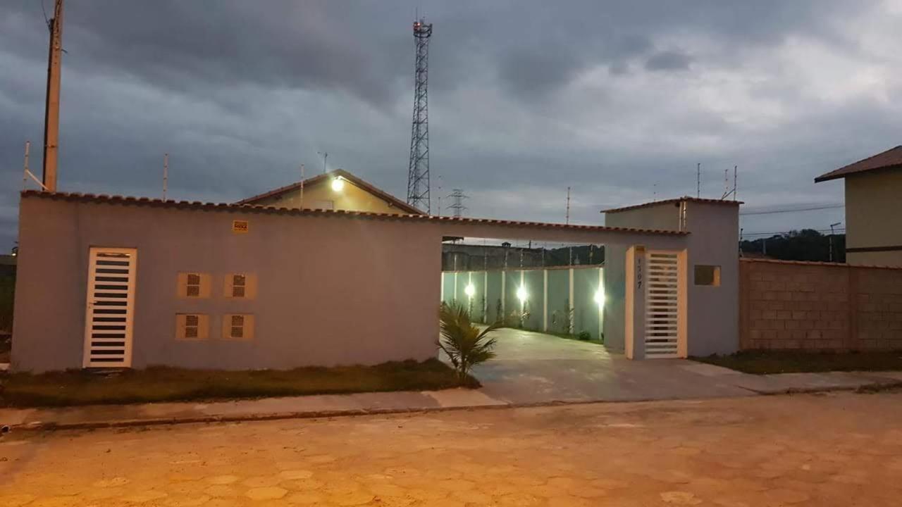 Casa Com Piscina Em Itanhaem Villa Luaran gambar